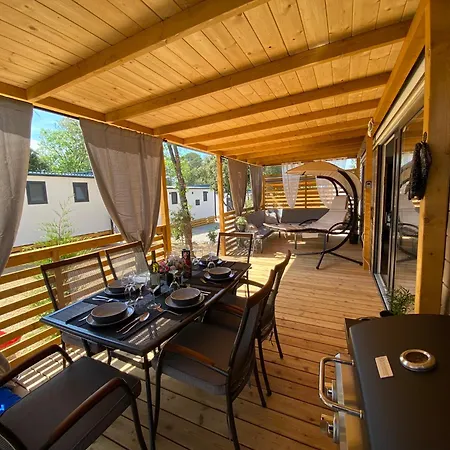 De Luxe M&d Feriehus