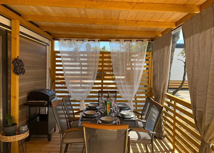 De Luxe M&d Biograd Na Moru